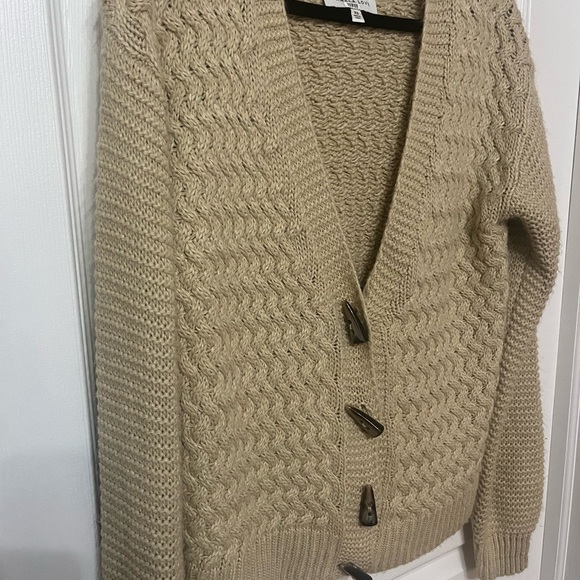 Pamela Love Beige Tan Soft Cable Knit Cardigan Rent the Runway XS - Picture 6 of 10